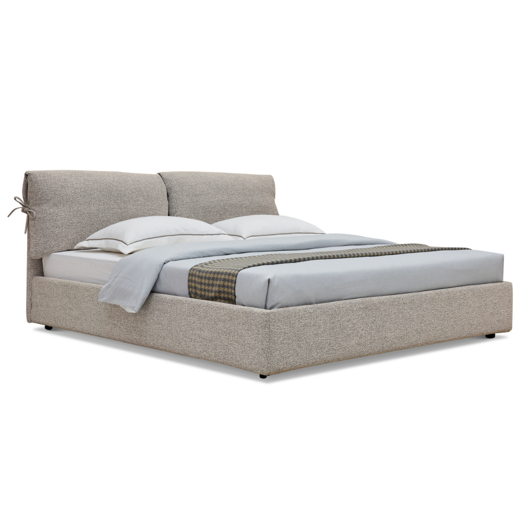 Amelia Bed