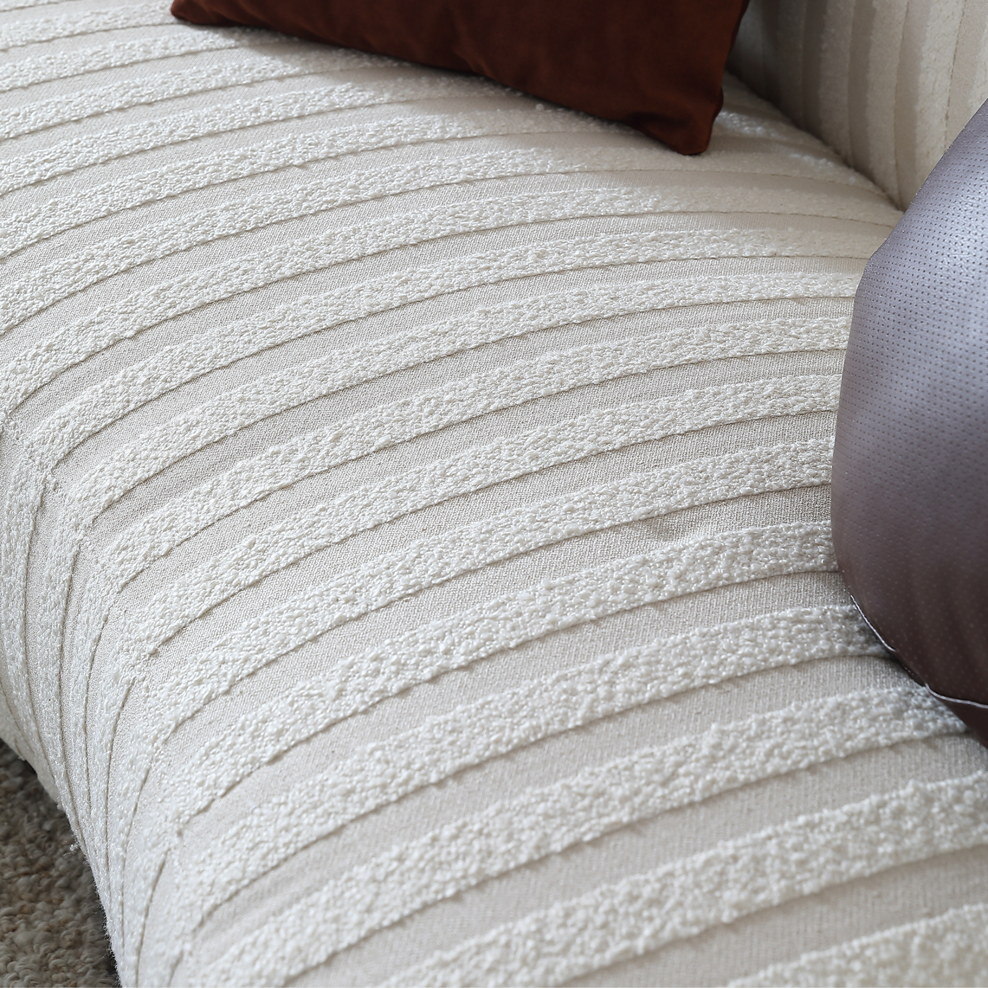 Yselle Sofa