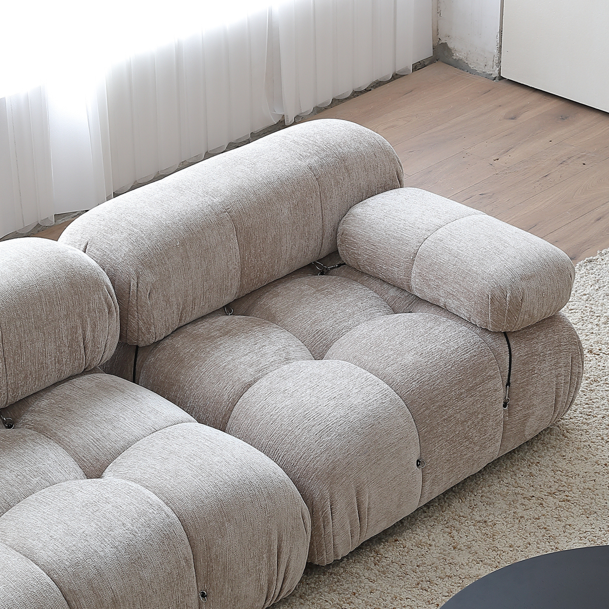 Leonda Sofa
